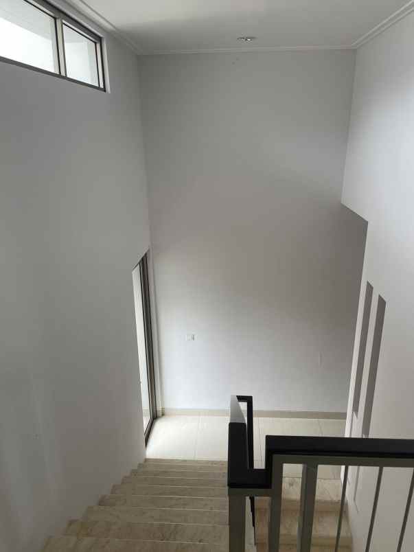 dijual rumah golf island pik