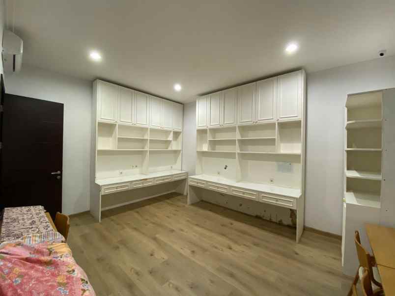 dijual rumah golf island pik