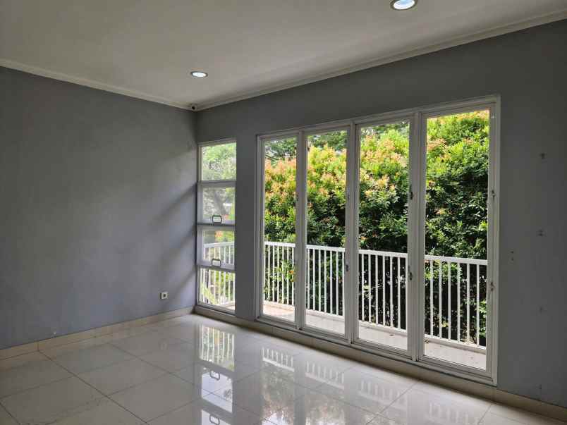 dijual rumah grand richard ebony