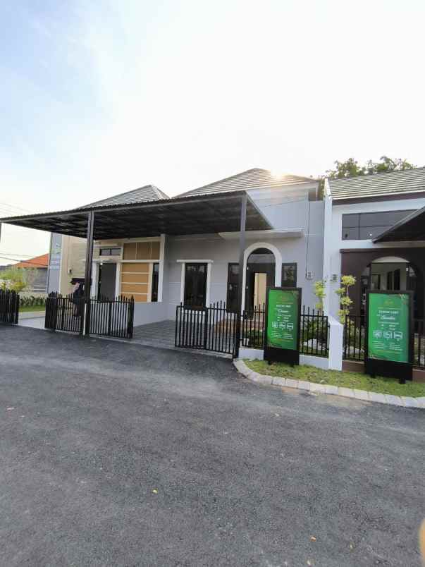 dijual rumah grand sedati regency