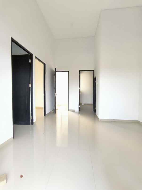 dijual rumah grand sedati regency