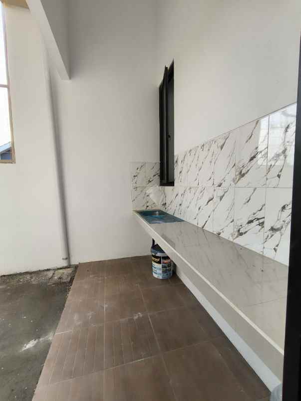 dijual rumah grand sedati regency