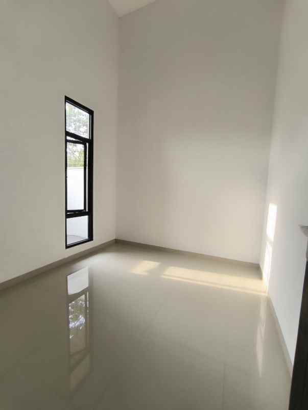 dijual rumah grand sedati regency