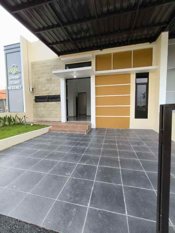 dijual rumah grand sedati regency