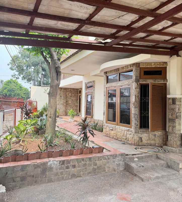 dijual rumah griya cinere i jl rajawali