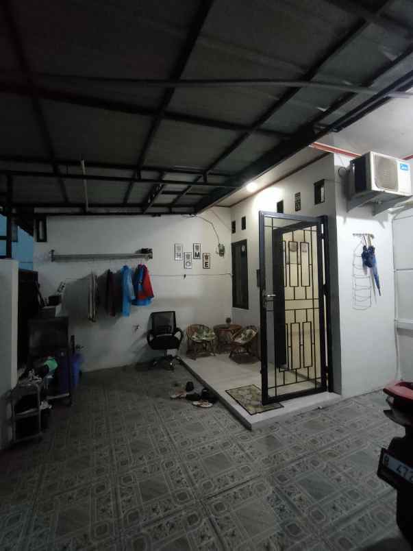 dijual rumah griya kenanga cipondoh