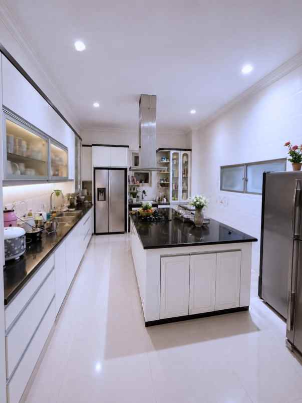 dijual rumah grogol petamburan jakarta