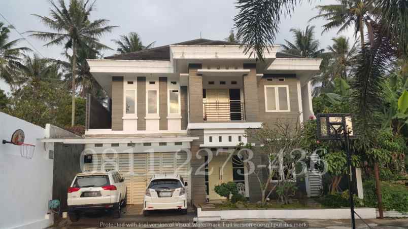 dijual rumah gunung batu