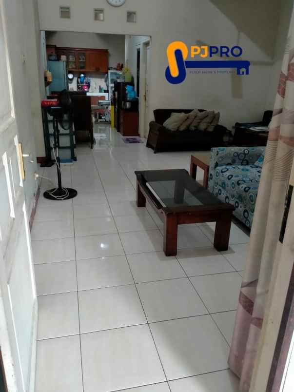 dijual rumah harapan indah cluster