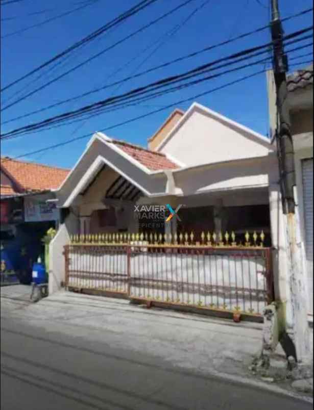 dijual rumah hitung tanah di siwalankerto dekat petra
