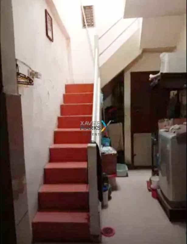 dijual rumah hitung tanah di siwalankerto dekat petra