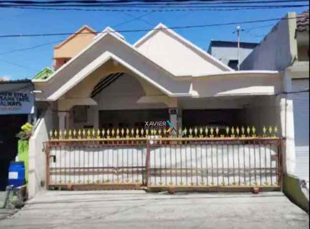 dijual rumah hitung tanah di siwalankerto dekat petra