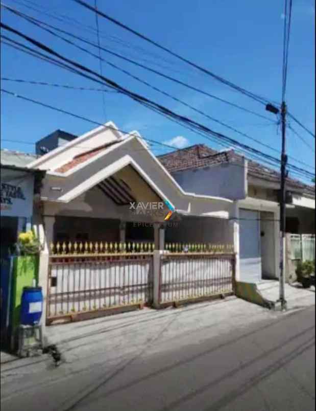 dijual rumah hitung tanah di siwalankerto dekat petra