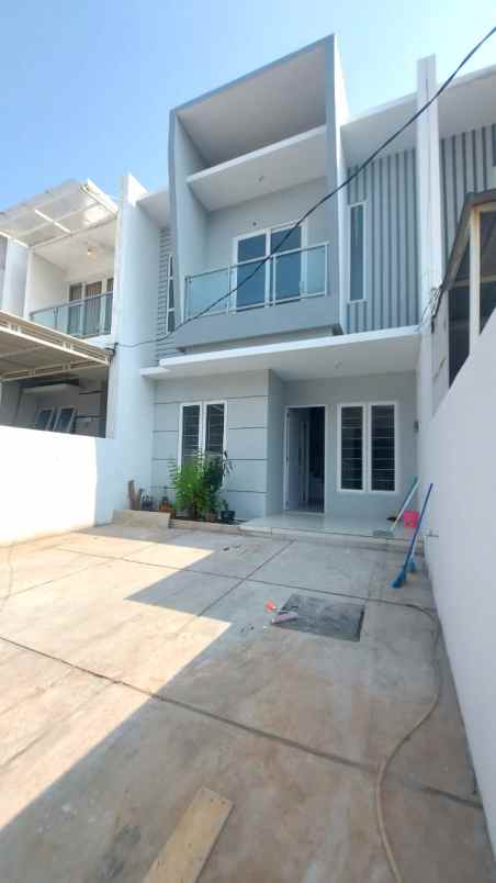 dijual rumah imperial gading sukapura