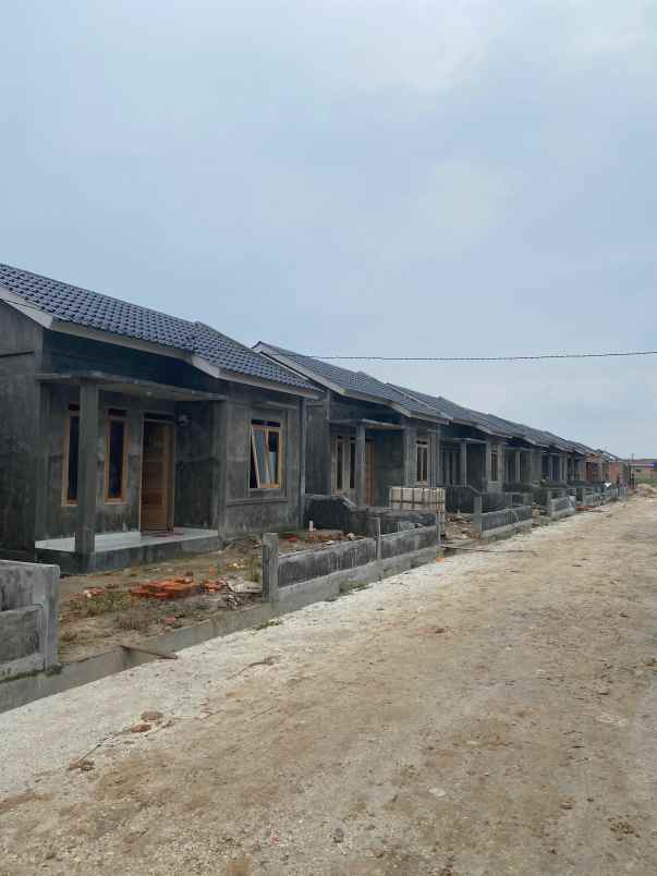 dijual rumah jalan cipta karya ujung