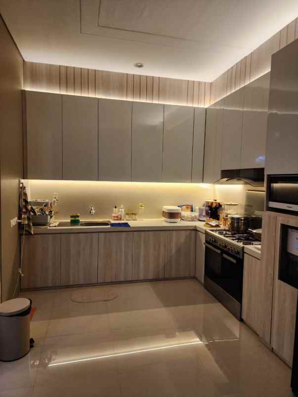 dijual rumah jalan greenlake citraland
