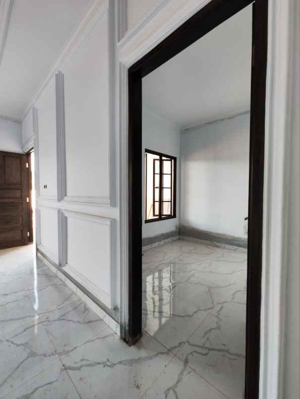 dijual rumah jalan harjamukti