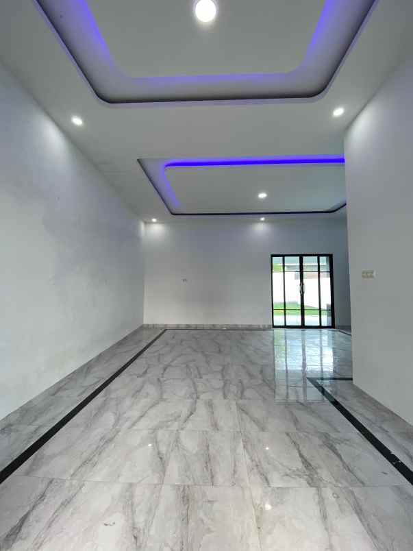 dijual rumah jalan jendral sudirman