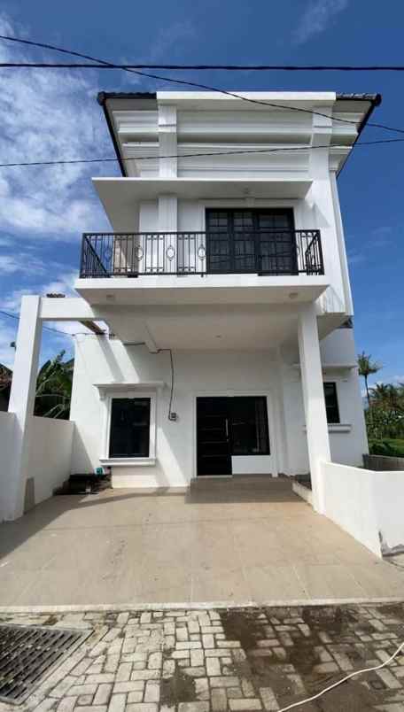 dijual rumah jalan kepuharjo karangploso