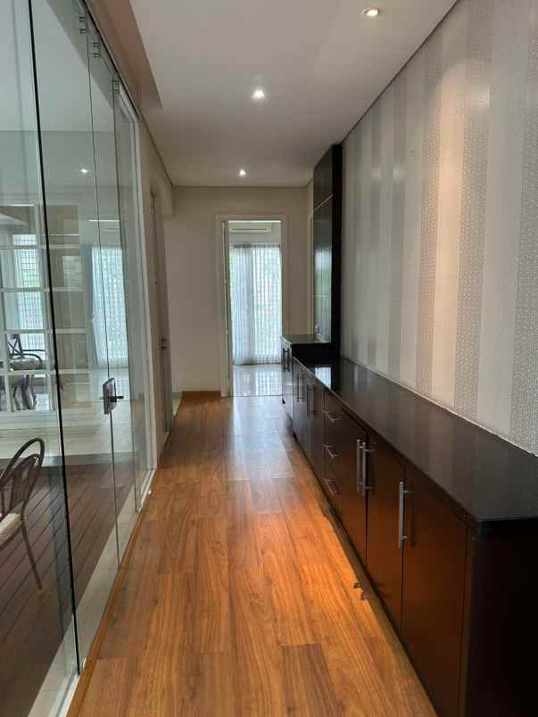 dijual rumah jalan raffles garden citraland