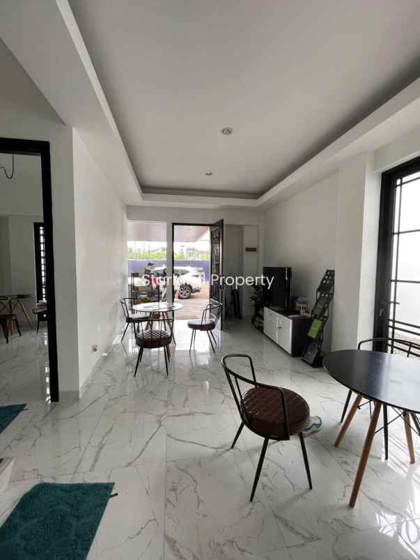 dijual rumah jalan raya rempoa jakarta