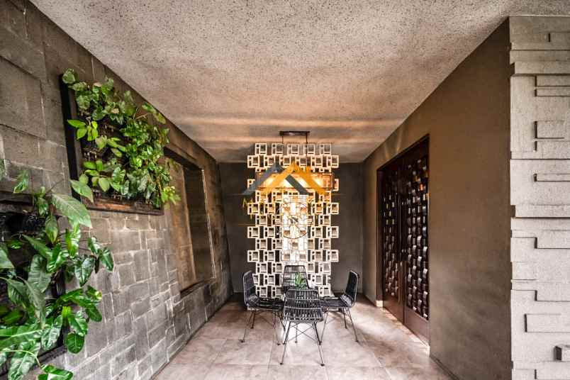 dijual rumah jalan suluh fully