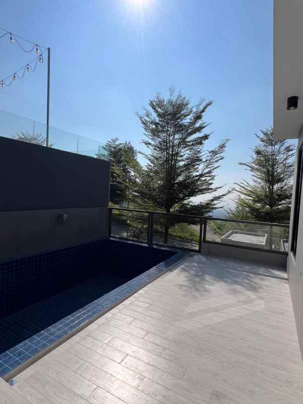 dijual rumah jalan taman dayu