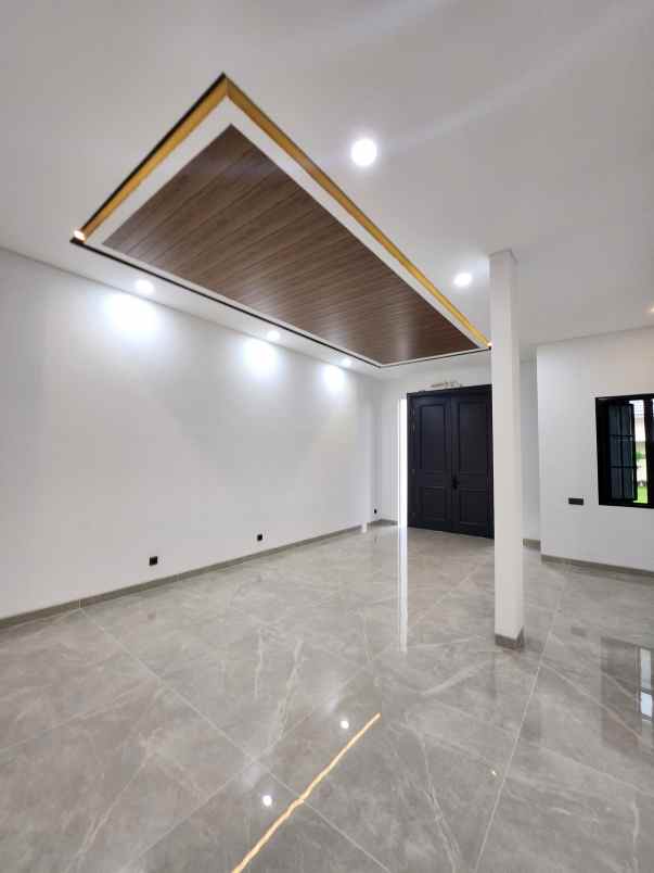 dijual rumah jalan villa taman telaga