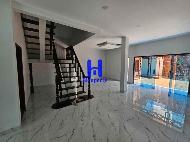 dijual rumah jalan wartawan daerah