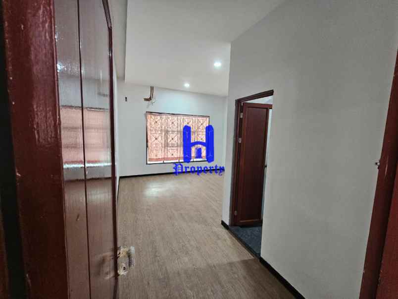 dijual rumah jalan wartawan daerah