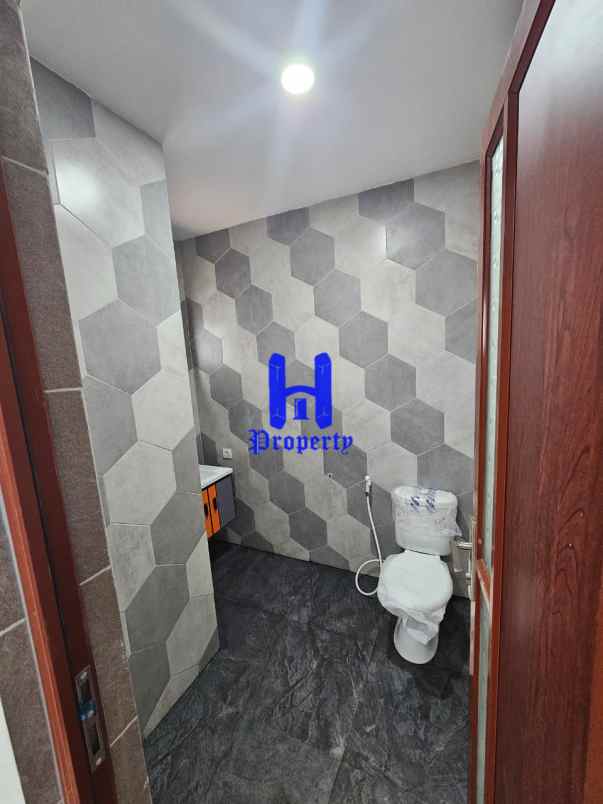 dijual rumah jalan wartawan daerah