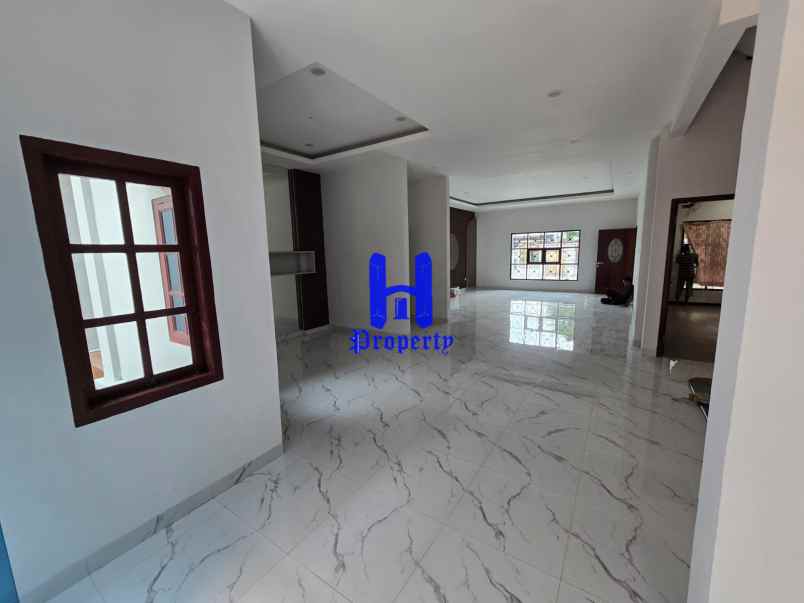 dijual rumah jalan wartawan daerah