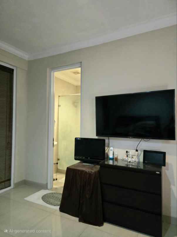 dijual rumah janur elok kelapa gading