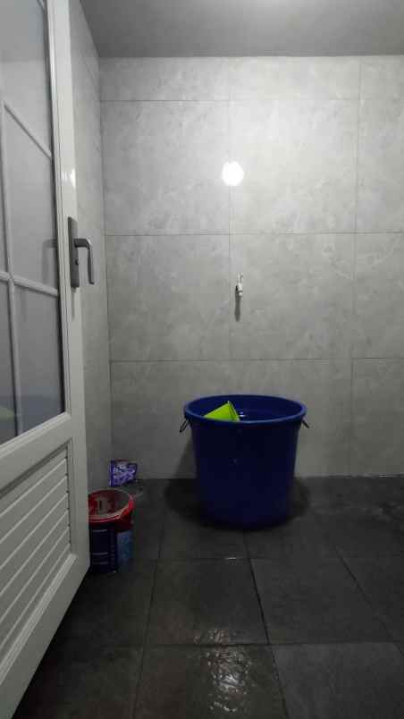 dijual rumah jati padang