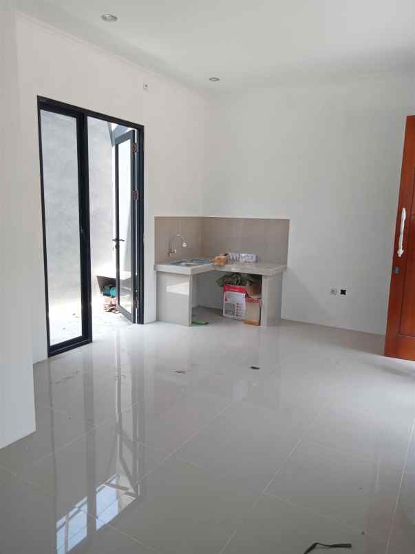 dijual rumah jatisampurna bekasi