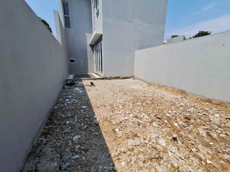 dijual rumah jatiwarna bekasi