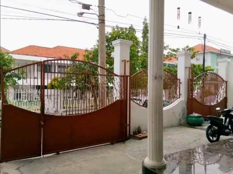 dijual rumah jl aries ploso kec