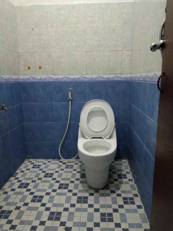 dijual rumah jl banteng baru vi no 22