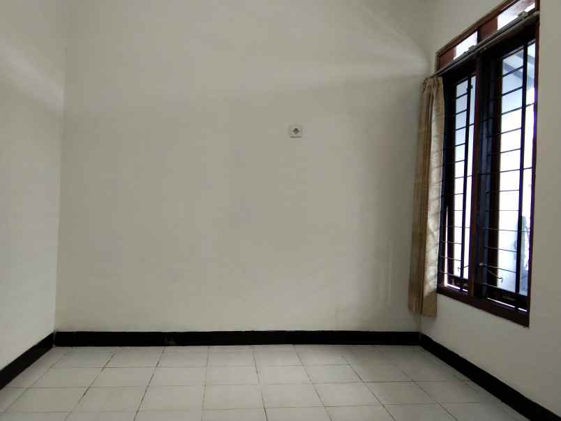 dijual rumah jl banteng baru vi no 22