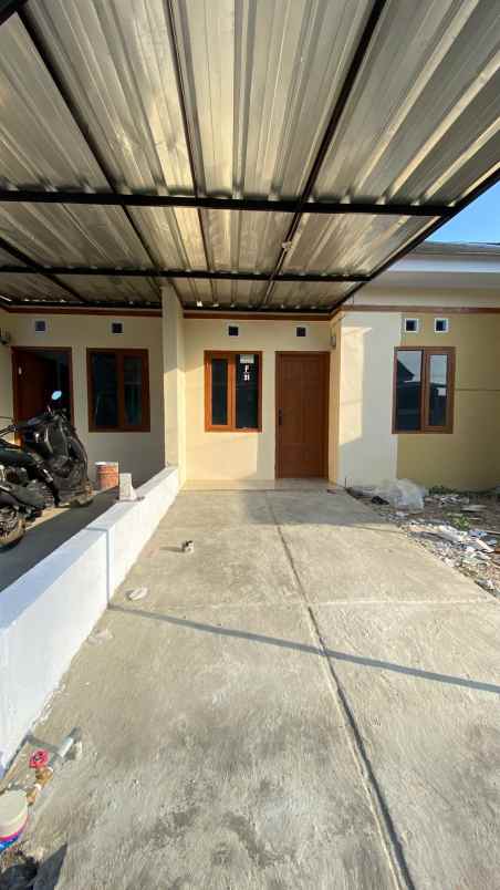 dijual rumah jl ceger ds sukaasih kec