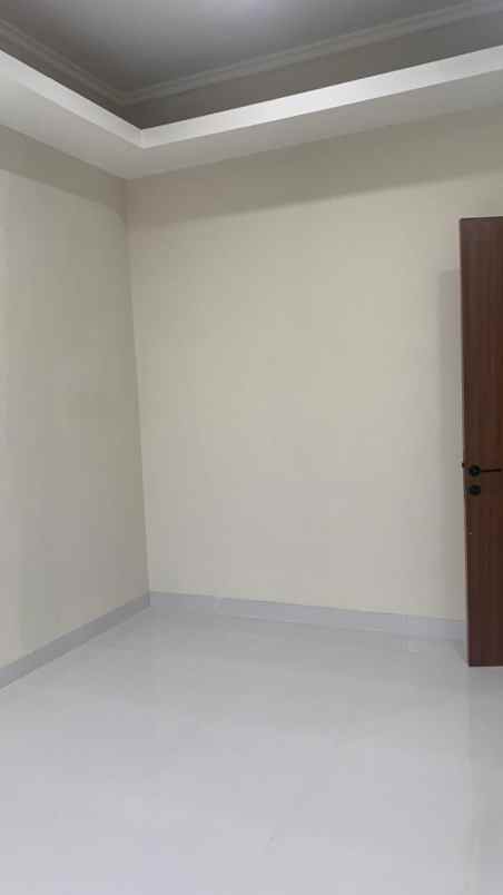 dijual rumah jl cikunir pekayon jakamulya