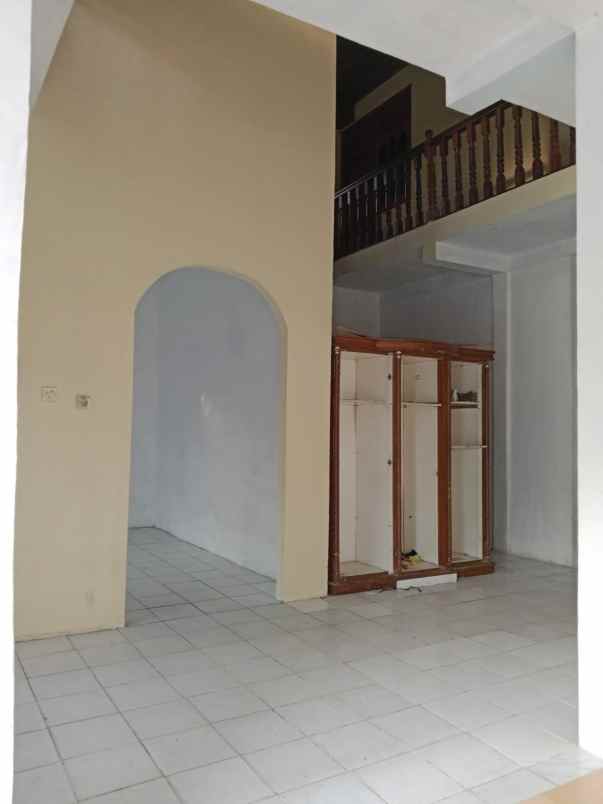dijual rumah jl delima