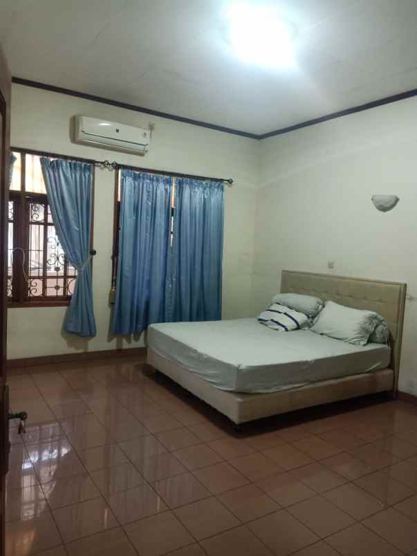 dijual rumah jl duren sawit raya duren