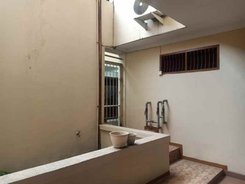 dijual rumah jl duren sawit raya duren