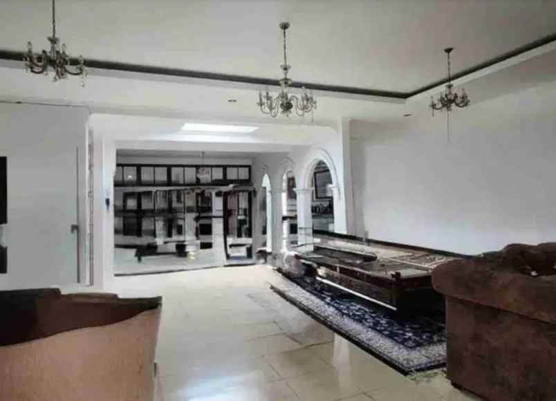 dijual rumah jl h abdul majid