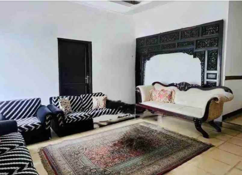 dijual rumah jl h abdul majid