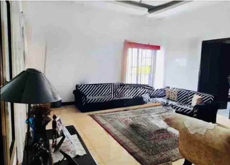 dijual rumah jl h abdul majid