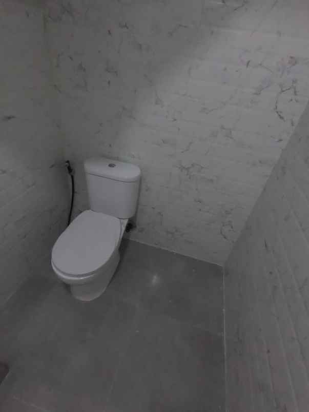 dijual rumah jl h milun pengasinan