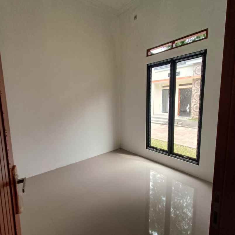 dijual rumah jl haji maat duren seribu