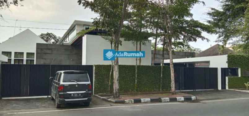 dijual rumah jl jendral sudirman